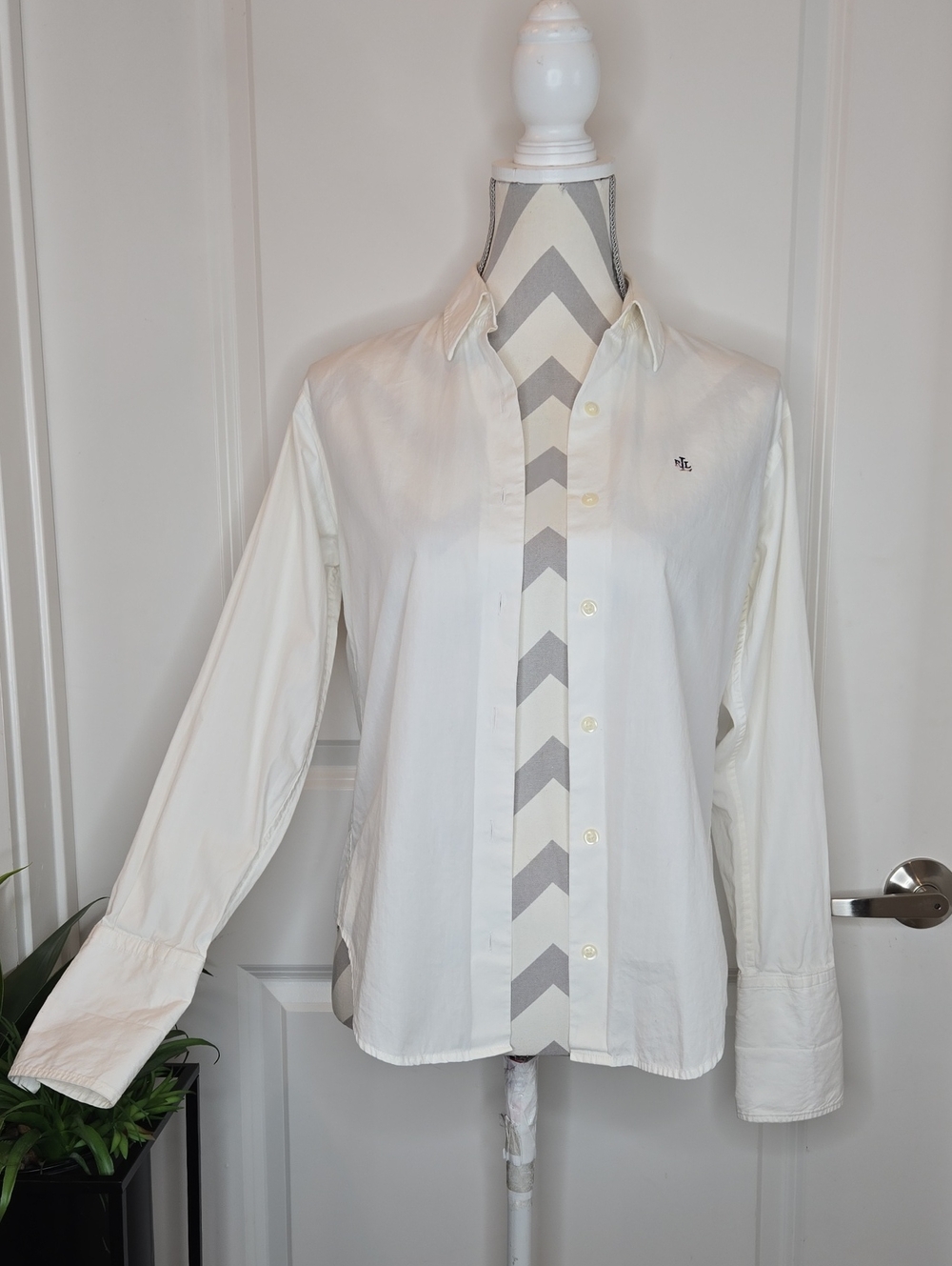 Lauren Ralph Lauren Petite Off White Button Down Shirt Women's Small